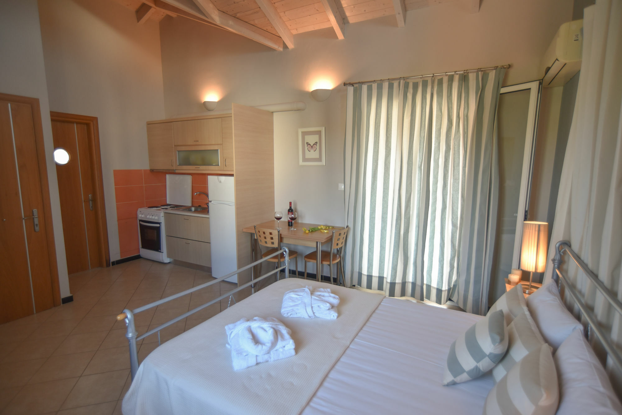 ניקיאנה Villa Theodora מראה חיצוני תמונה